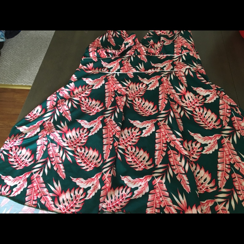 Bathing suit - Picture 4 of 4